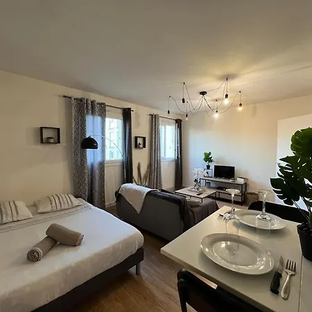 Place Du Marche - Centre ! Apartment